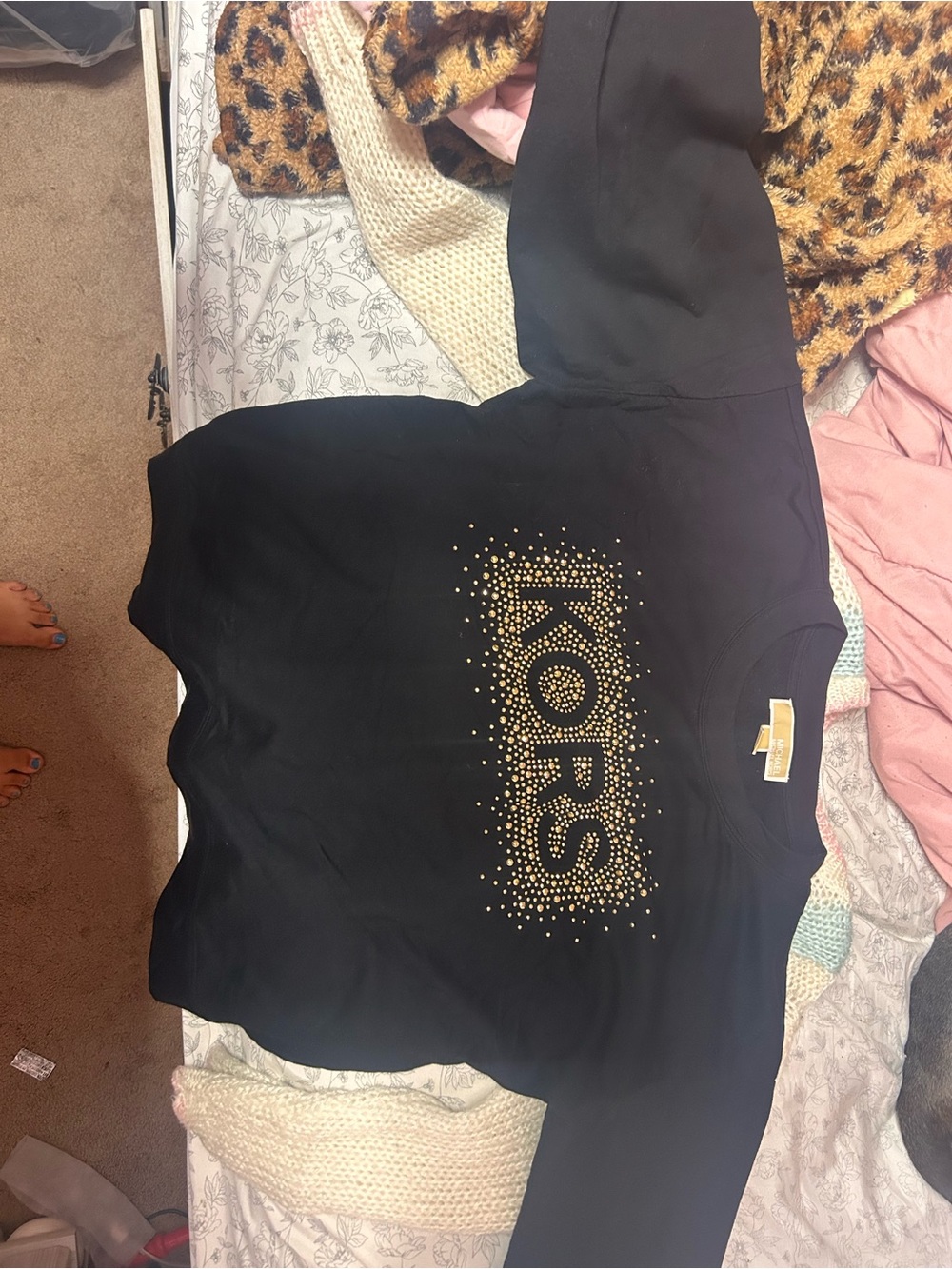 Michael Kors Black Sweatshirt with Gold NEVER WORE !! I can ship the next day 🙂